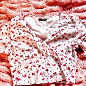 Floral crop top #fashion #crop top #style